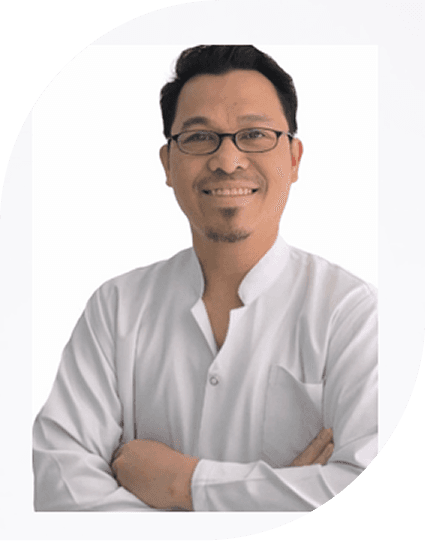 Dr. Elias Fernando